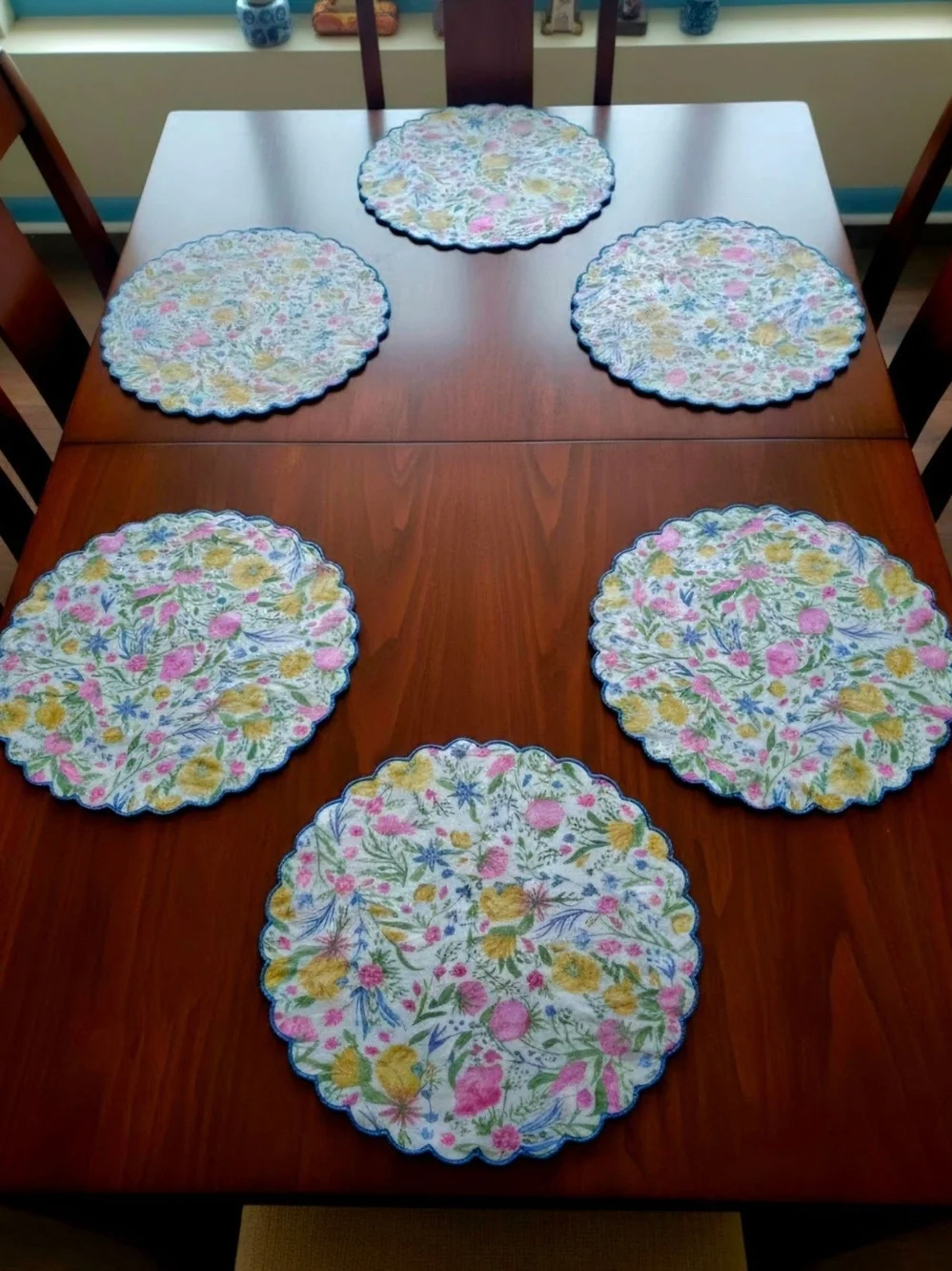 Set Of 8 Vintage Sofia Juliska Collection Placemats Scaloped Edge Reversible 16